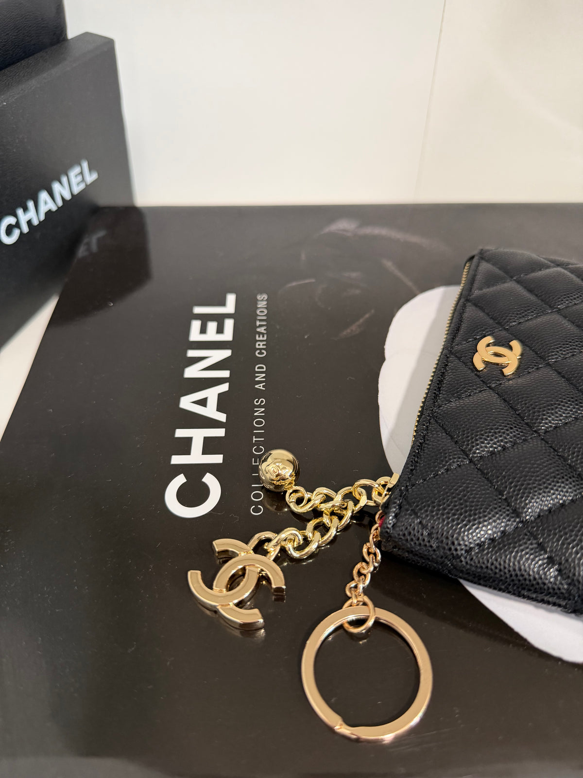 CHANEL Caviar Coin Purse (black/gold)