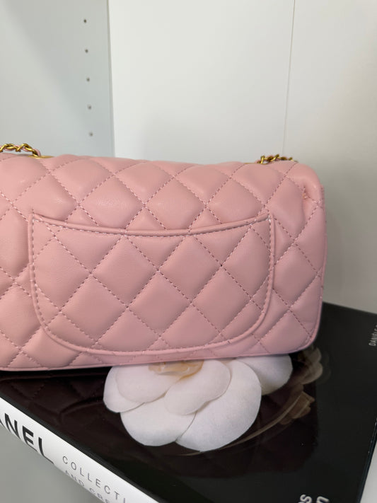 CHANEL Quilted Tote (Pink)