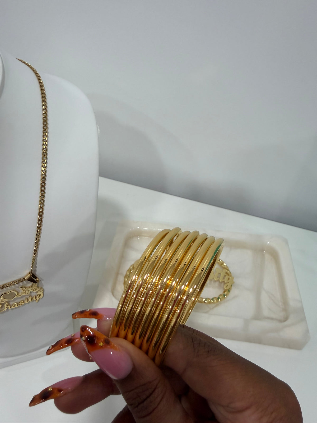 18k Gold Bangles (Set of 4)