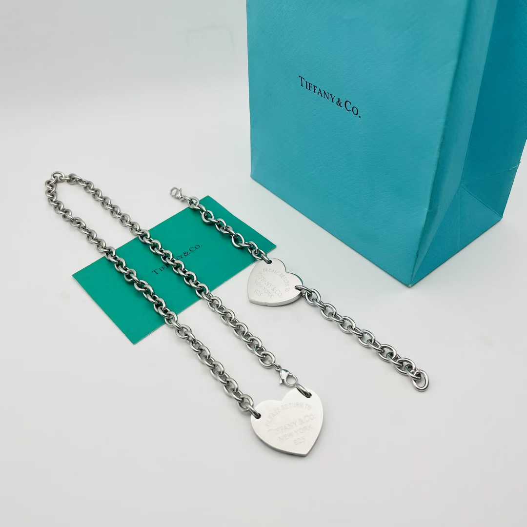 T & CO Necklace A0891