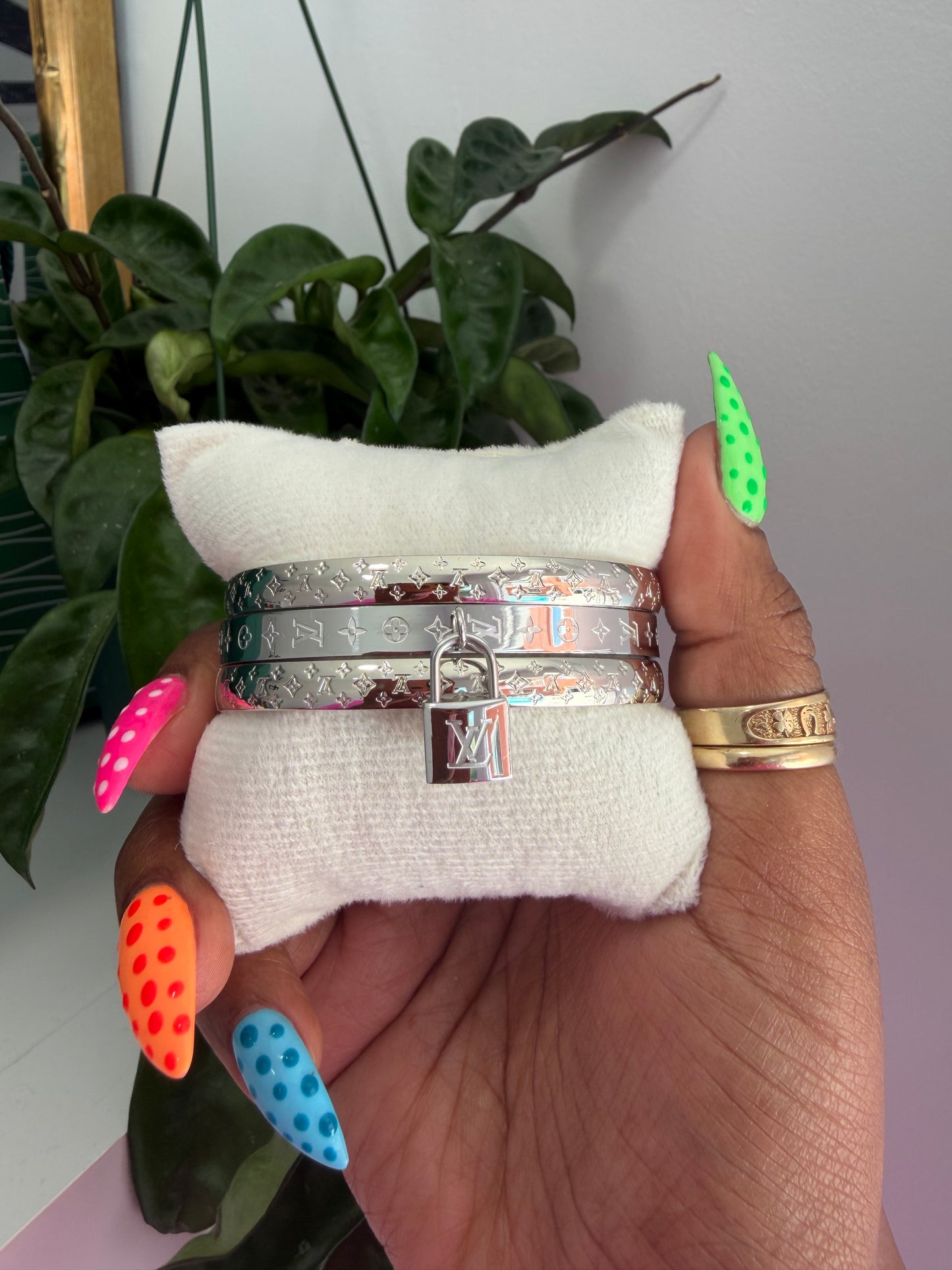 Bangle Stack 019