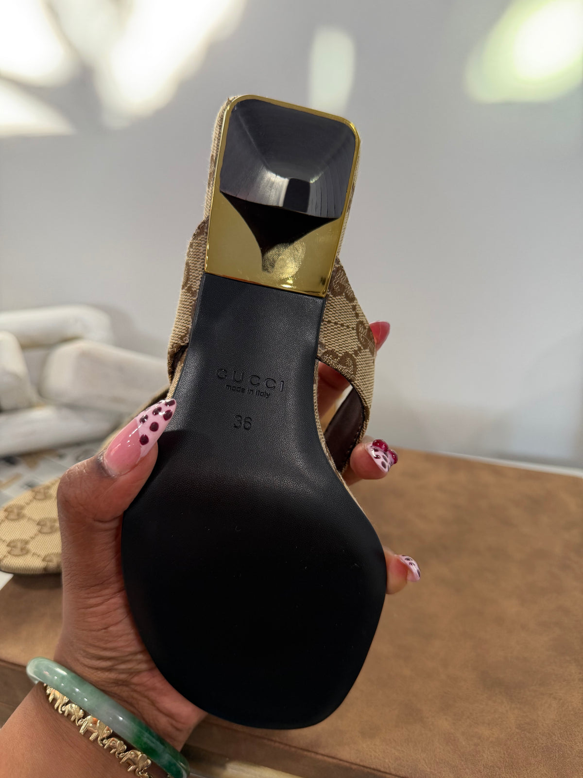 Gucci Vittoria Thong Sandals