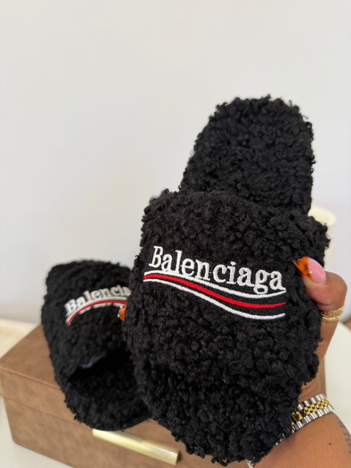 BALENCIAGA Slippers (Black)