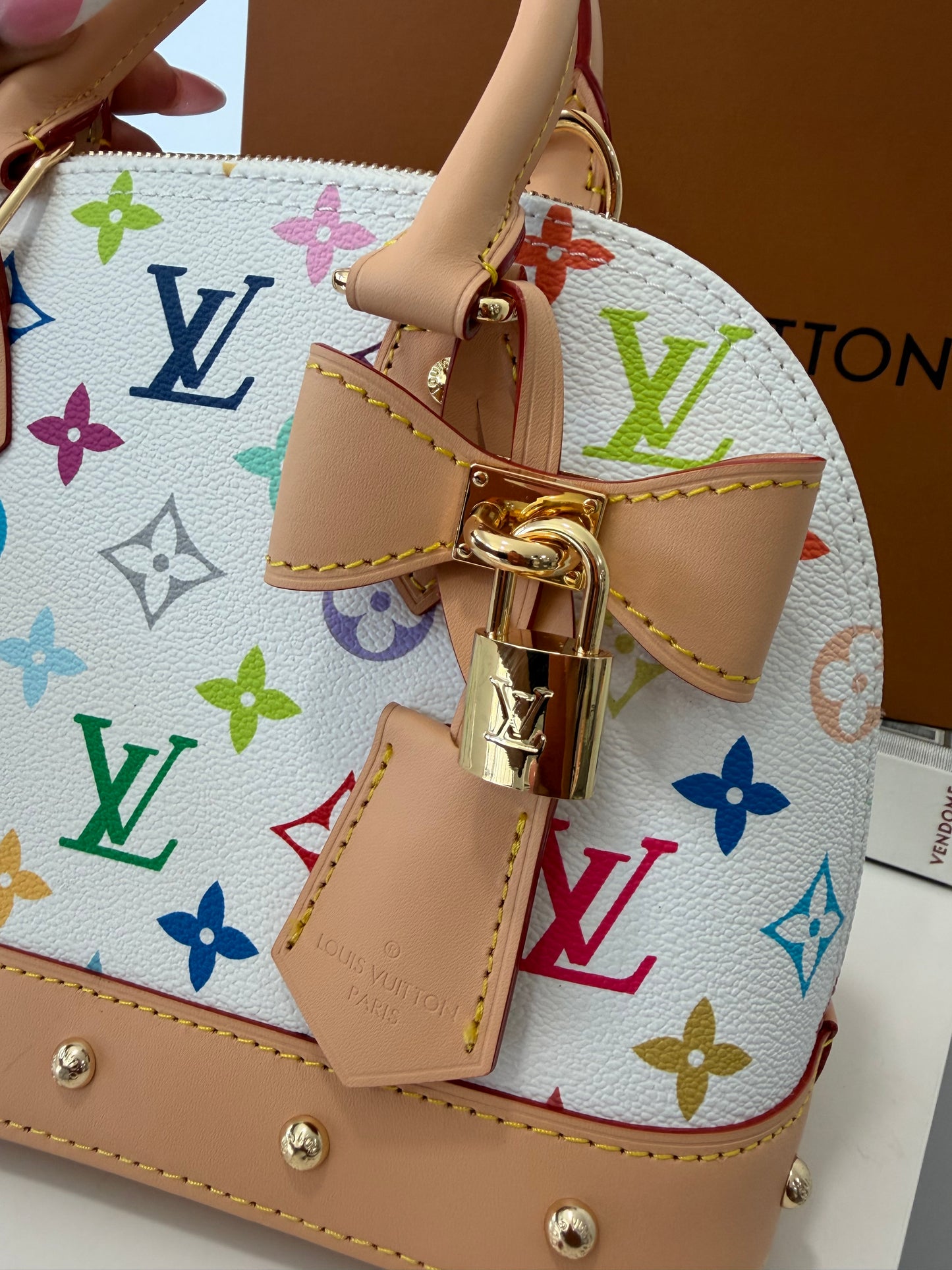 LOUIS VUITTON x Murakami Alma BB