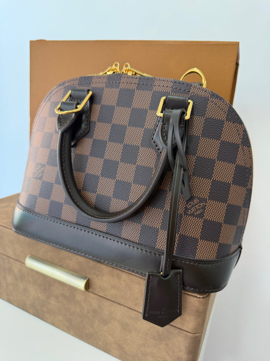 LOUIS VUITTON Alma BB (Damier Ebene)
