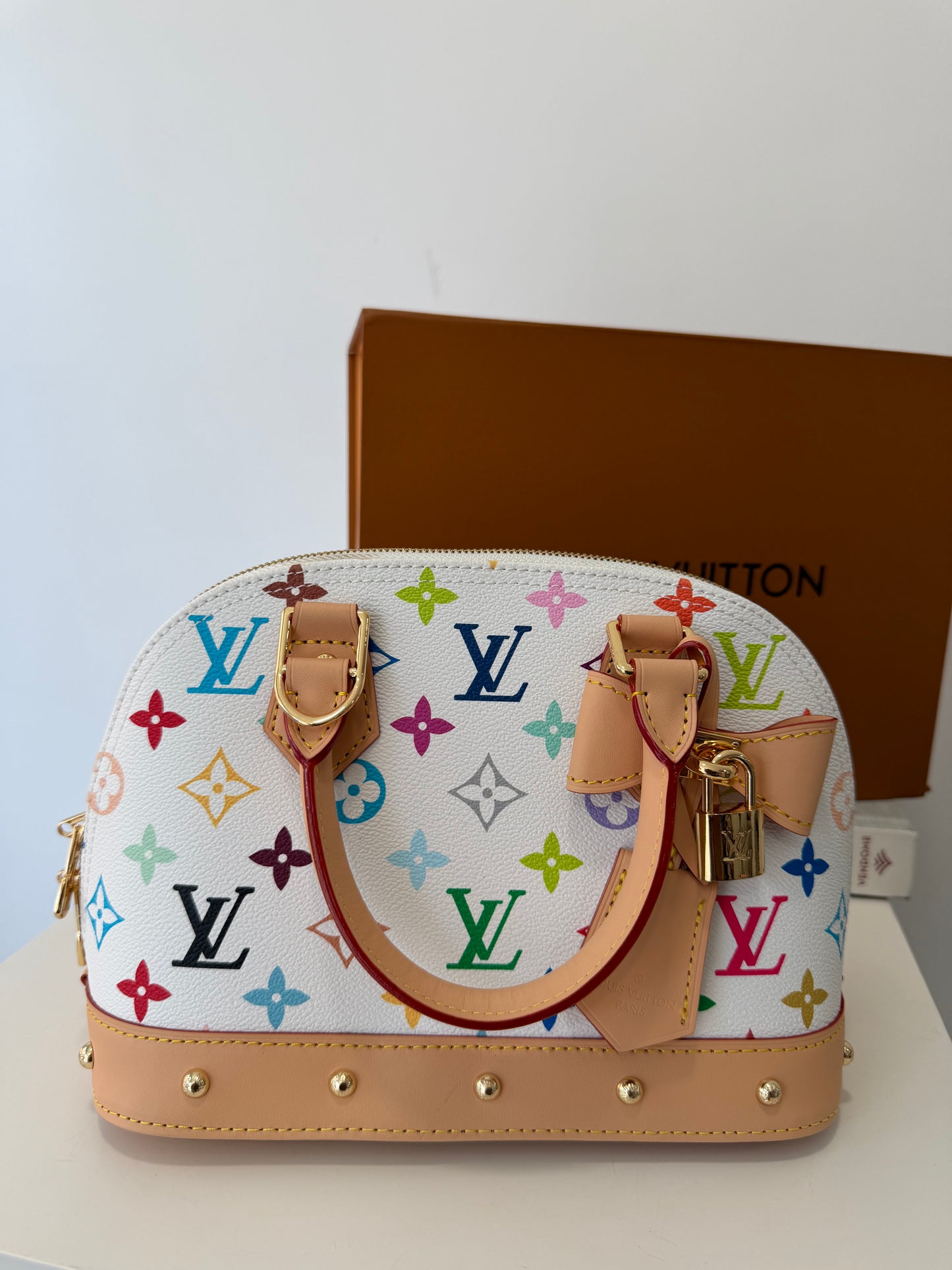 LOUIS VUITTON x Murakami Alma BB