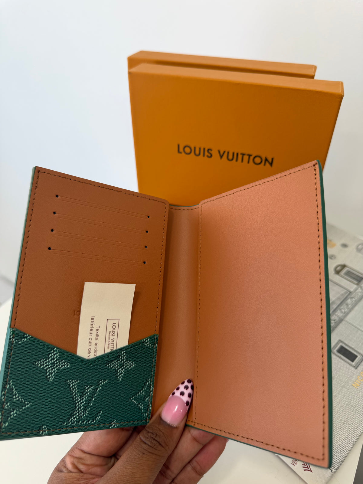 LOUIS VUITTON Monogram Heritage Passport Cover