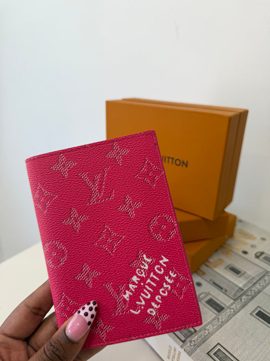 LOUIS VUITTON Monogram Heritage Passport Cover