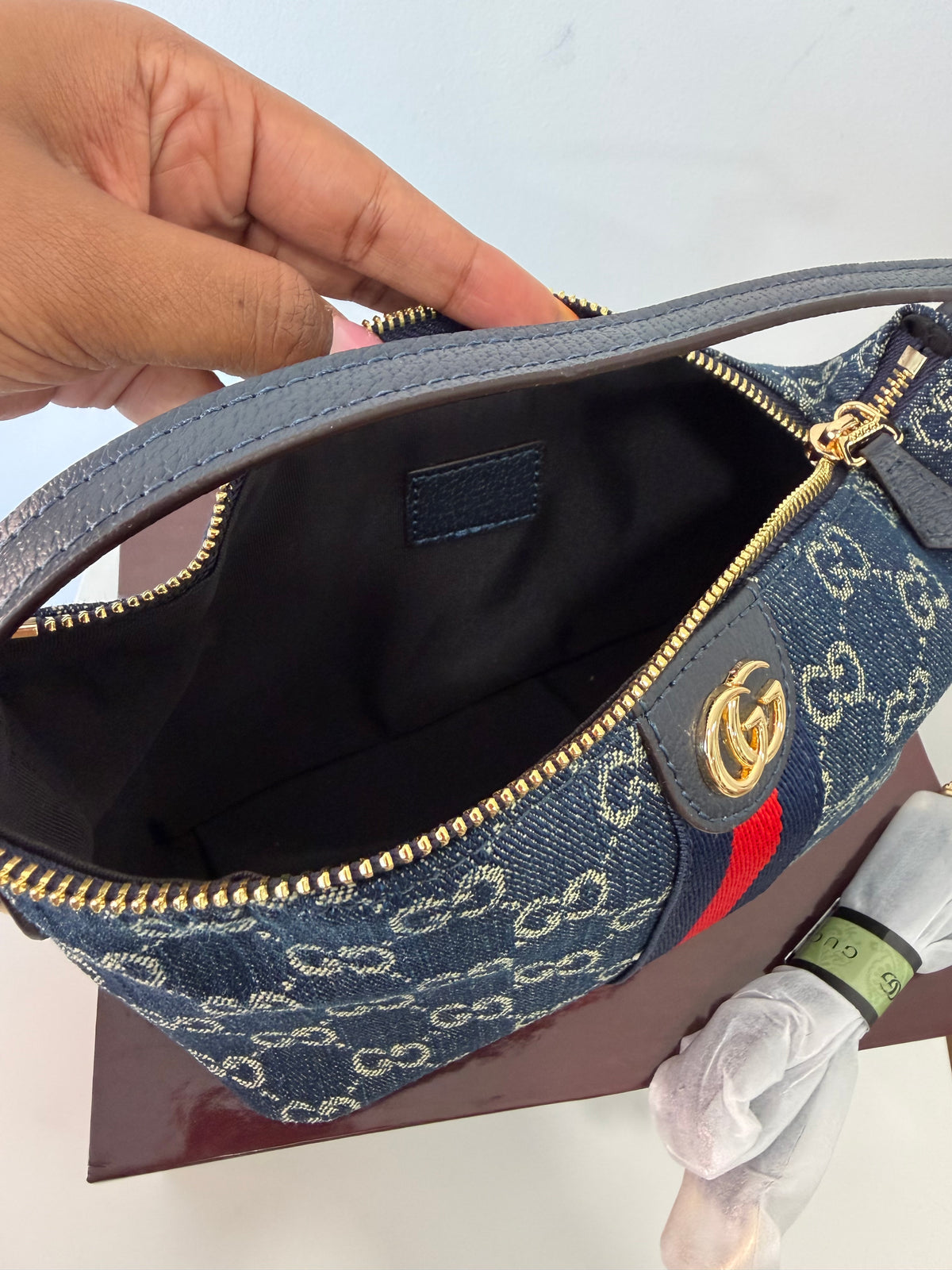 GUCCI J Mini Top Handle Bag (Blue)