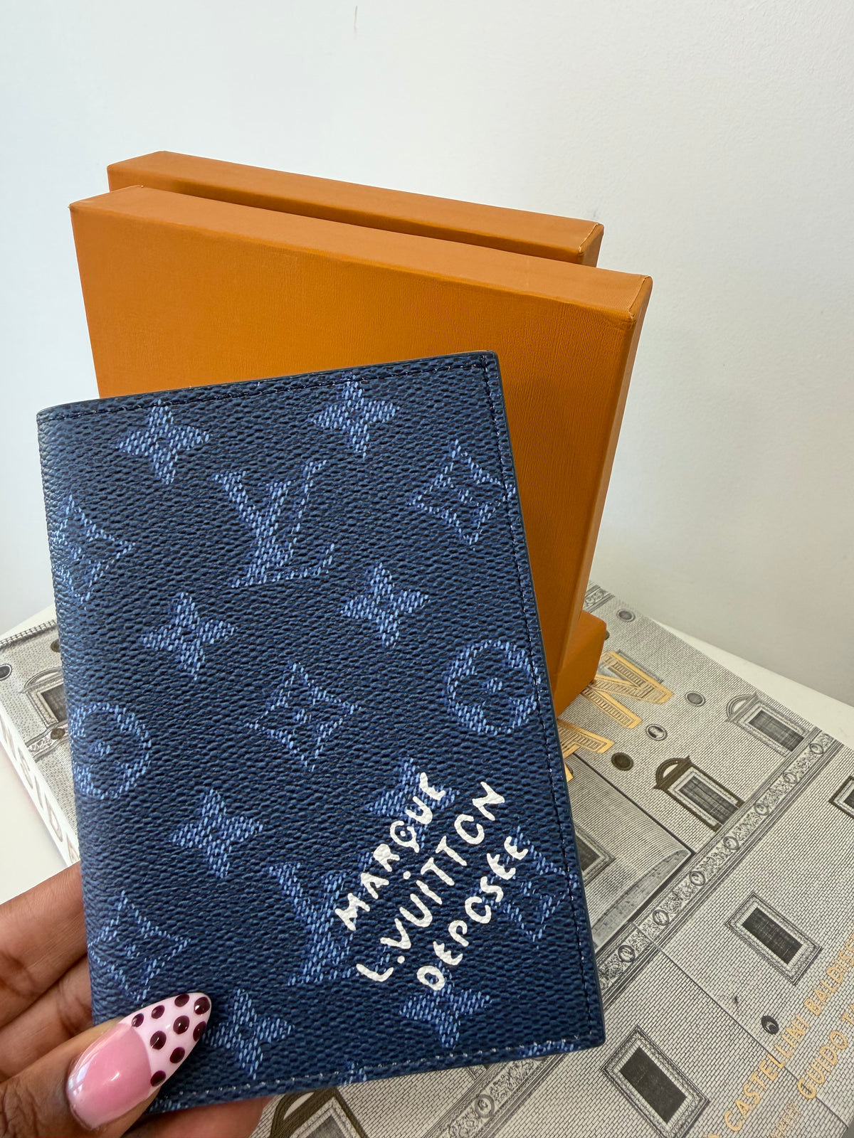 LOUIS VUITTON Monogram Heritage Passport Cover