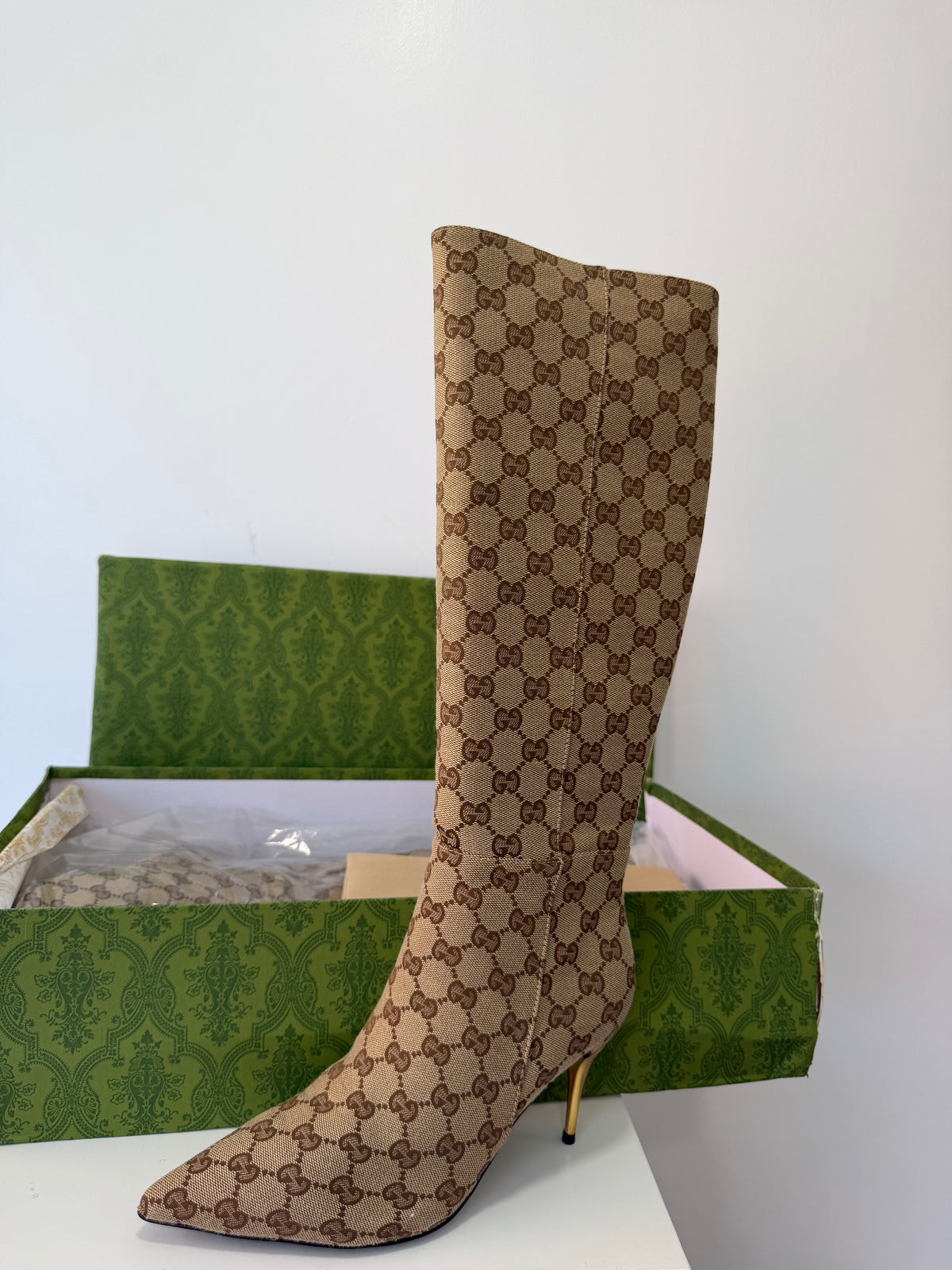 GUCCI Bomb Shell Boots