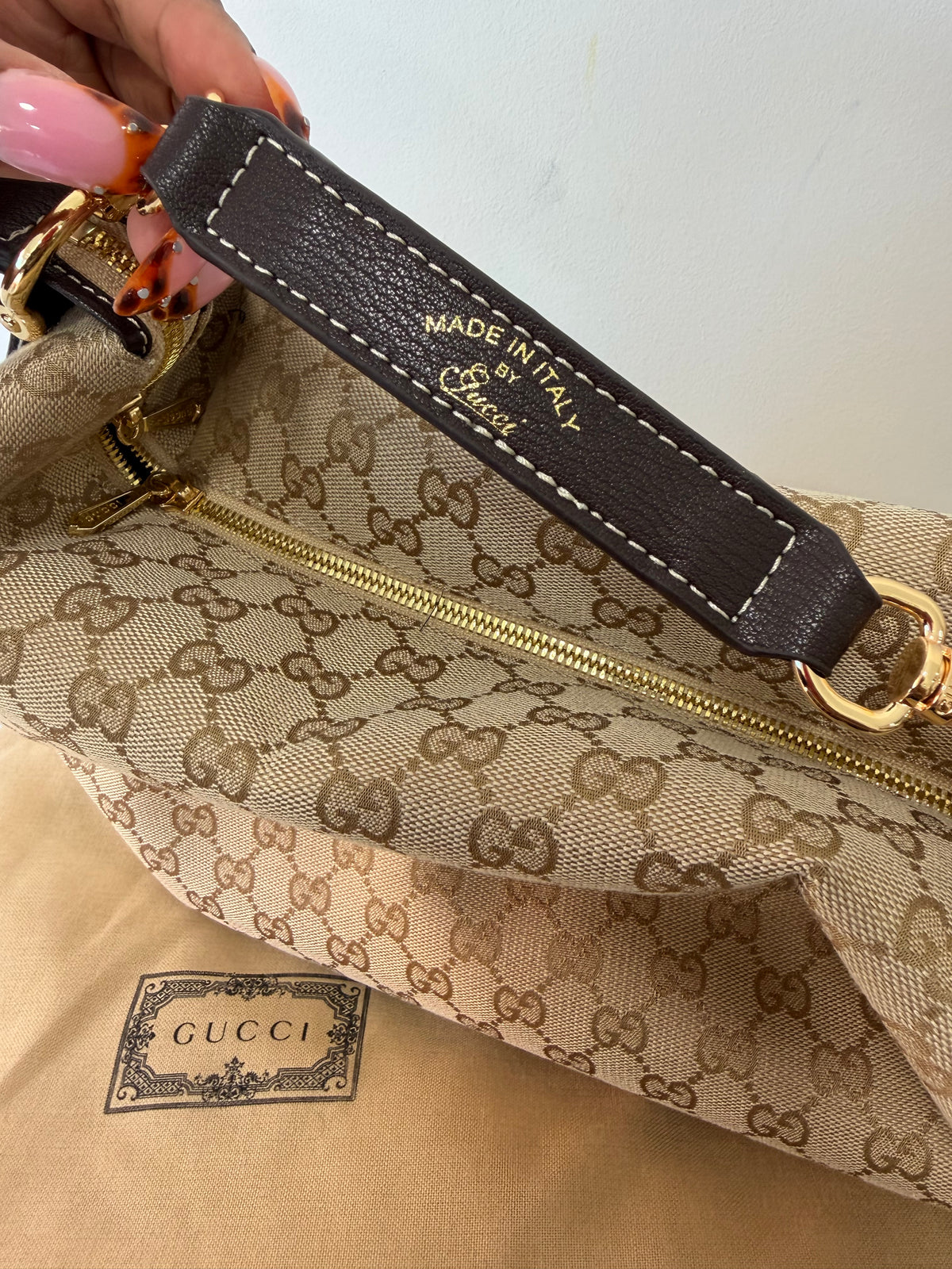 GUCCI Brera Medium Tote (Brown)