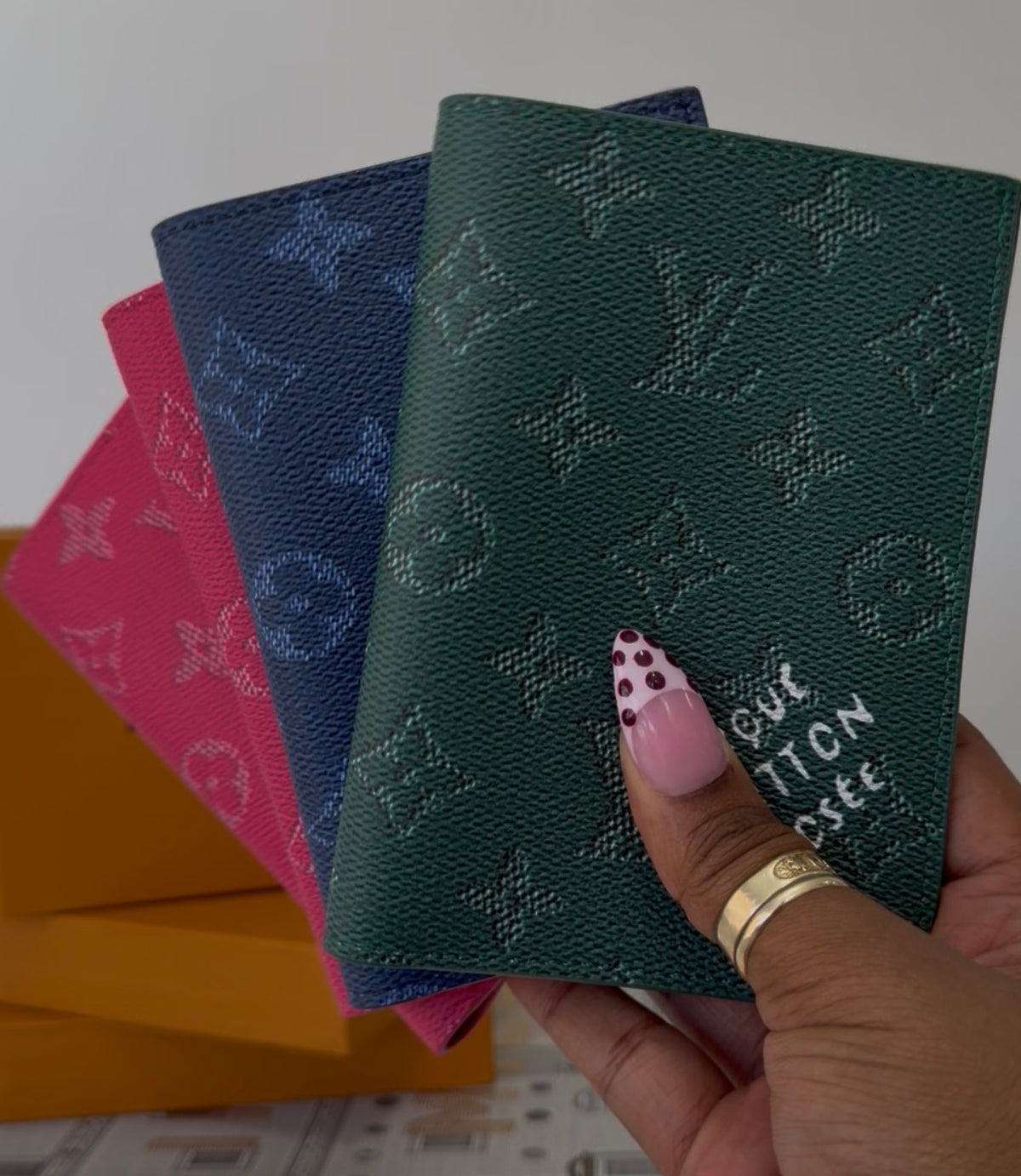 LOUIS VUITTON Monogram Heritage Passport Cover