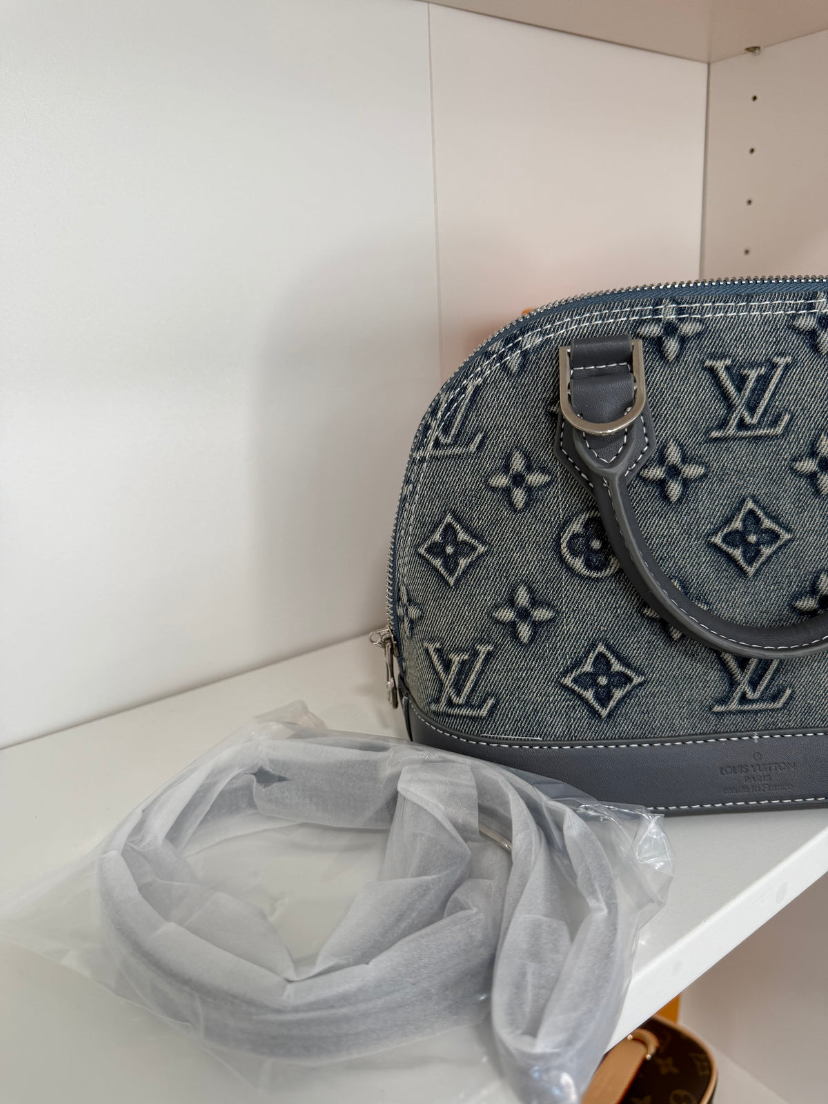 LOUIS VUITTON Denim Washed Alma BB