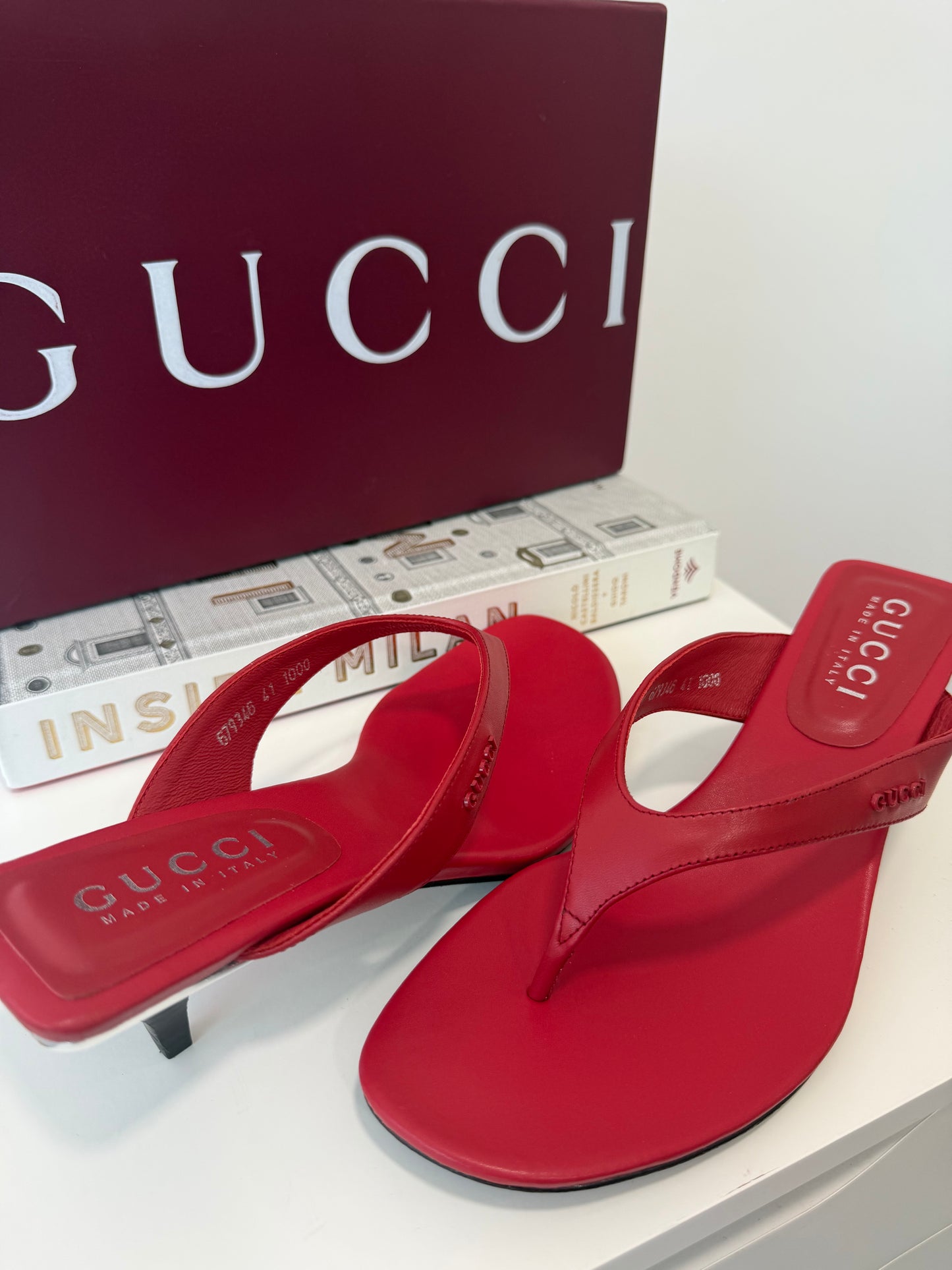 GUCCI Vittoria thong sandal