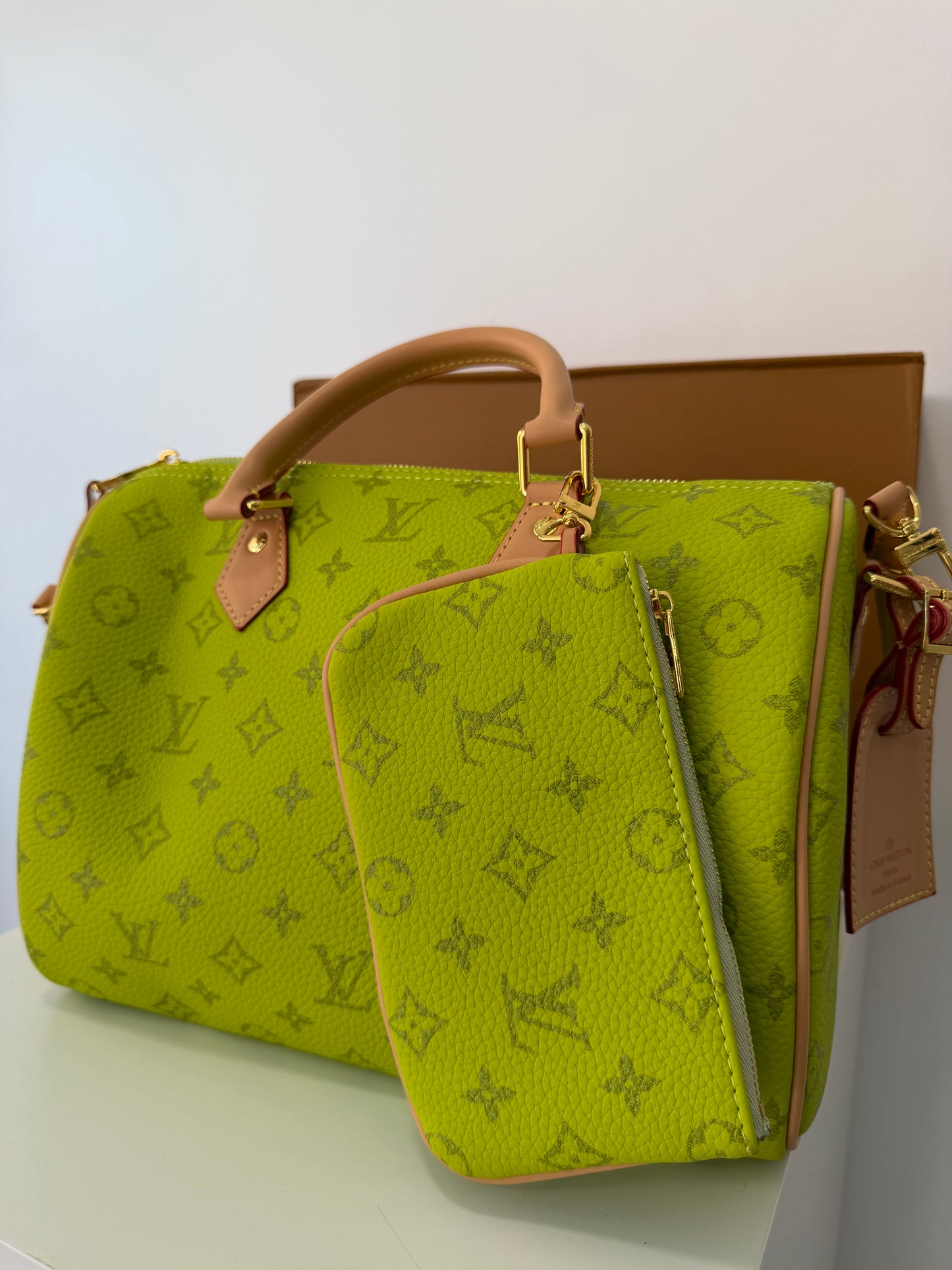 LOUIS VUITTON Lime Speedy 30