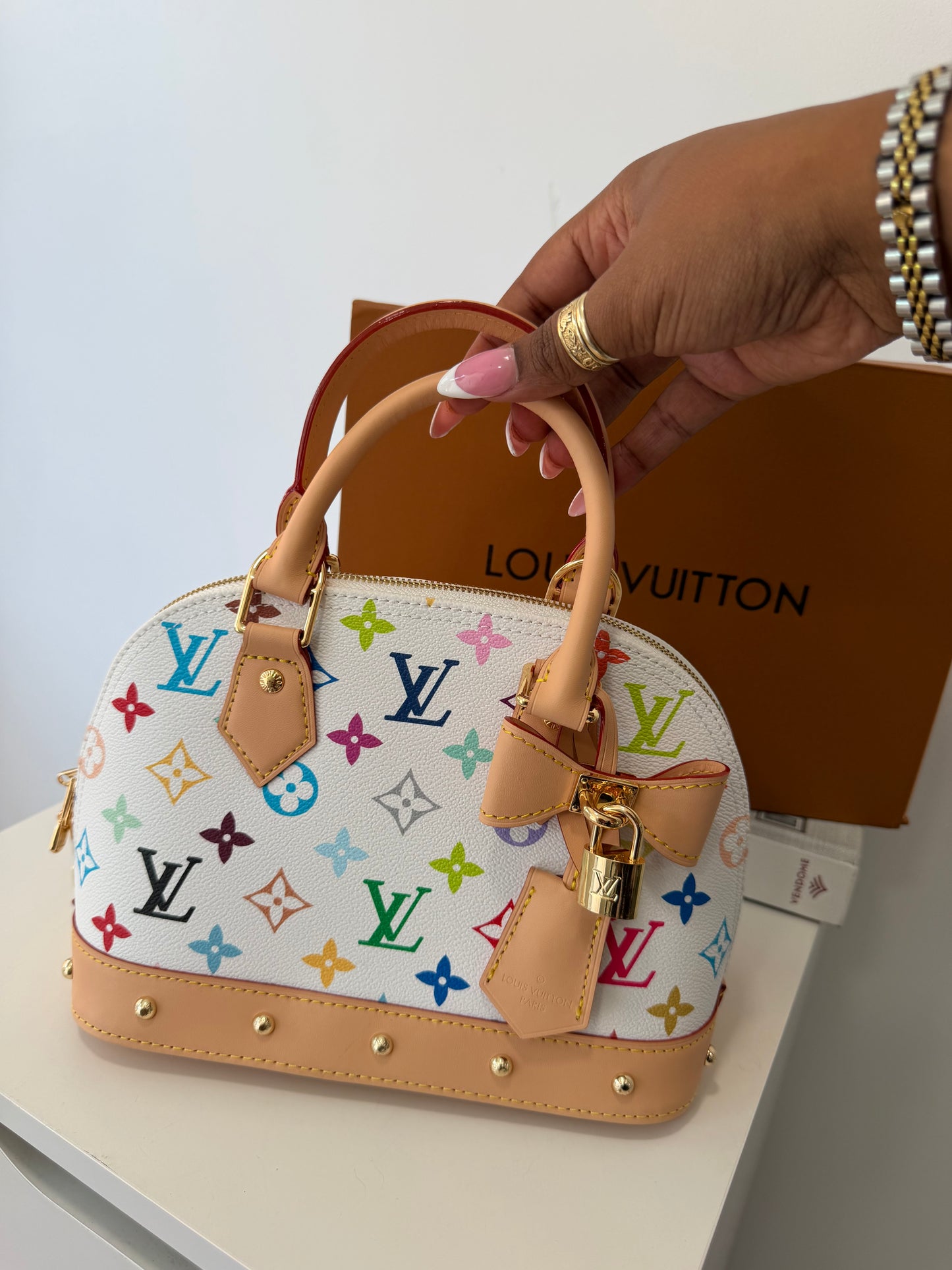 LOUIS VUITTON x Murakami Alma BB