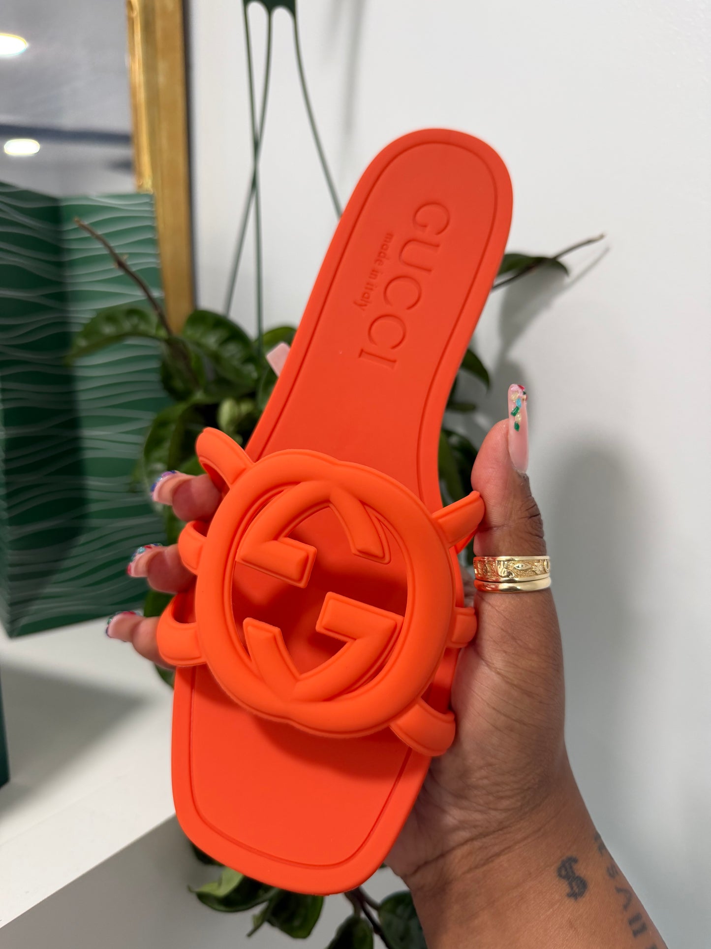 GG 005 (Orange)